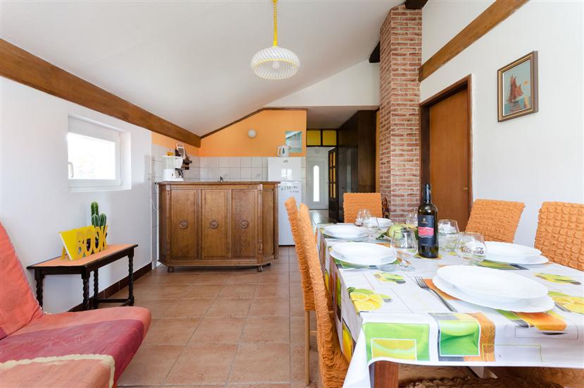 Apartment A1, for 7 persons