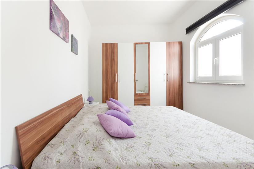 Apartment A2, for 3 persons