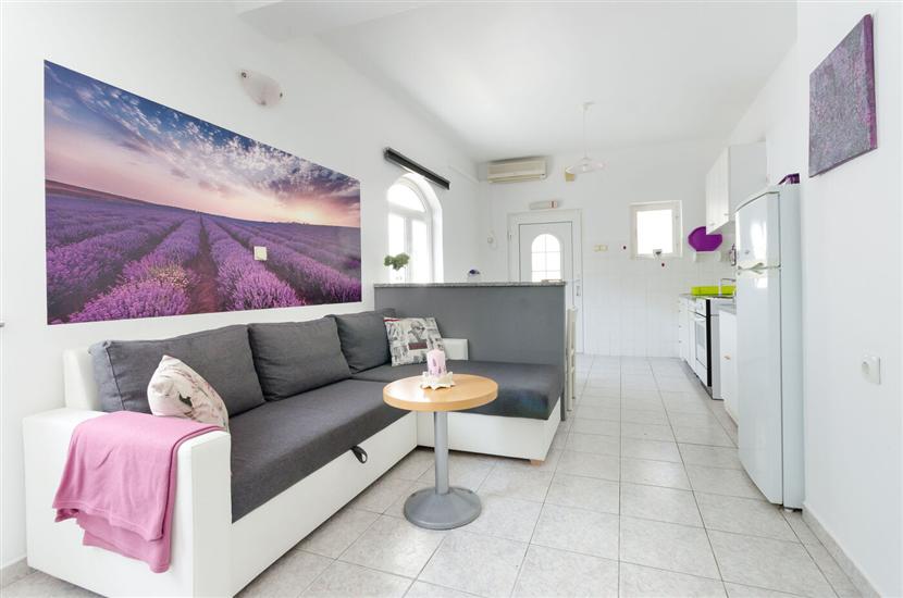 Apartment A2, for 3 persons