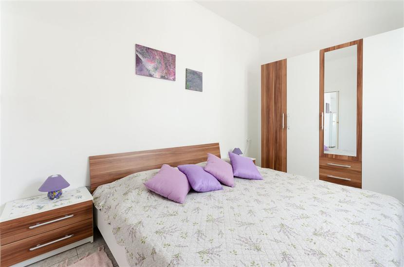 Apartment A2, for 3 persons