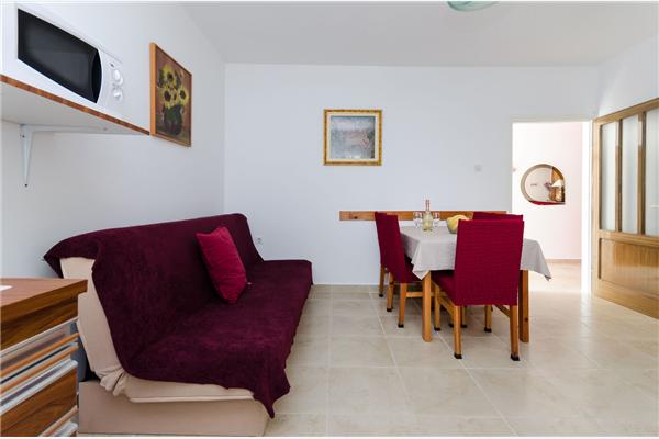 Apartment A1, for 6 persons