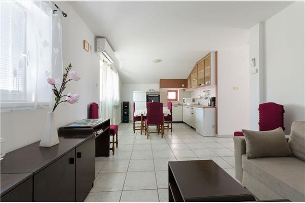 Apartment A3, for 6 persons