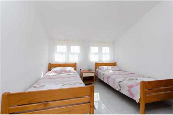 Apartment A3, for 6 persons