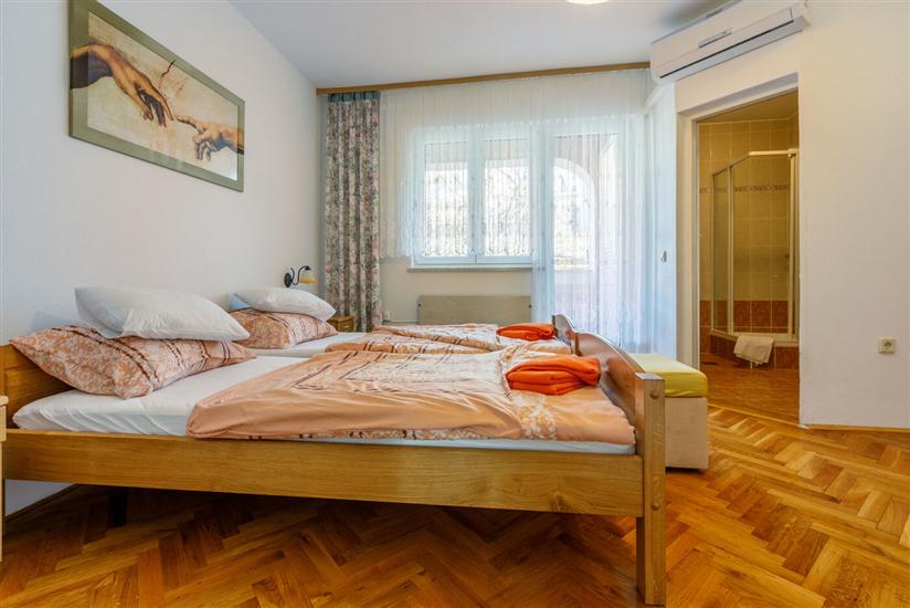 Apartment A1, for 3 persons