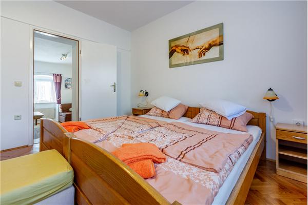 Apartment A1, for 3 persons