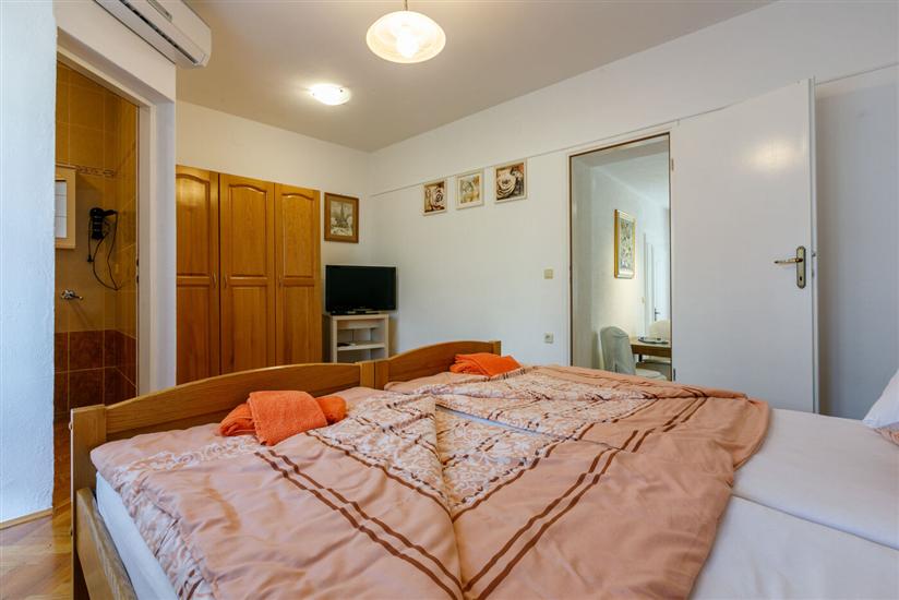 Apartment A1, for 3 persons