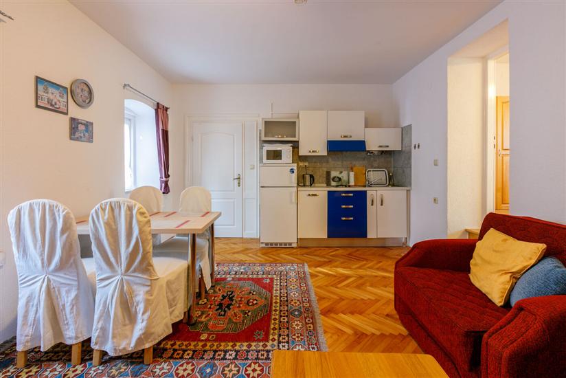 Apartment A2, for 4 persons