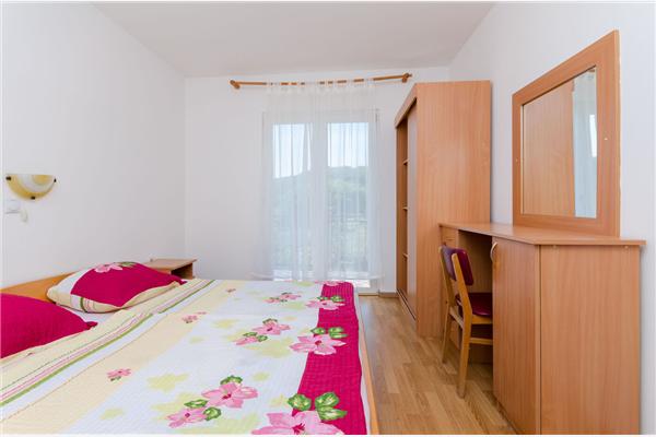 Apartment A2, for 8 persons