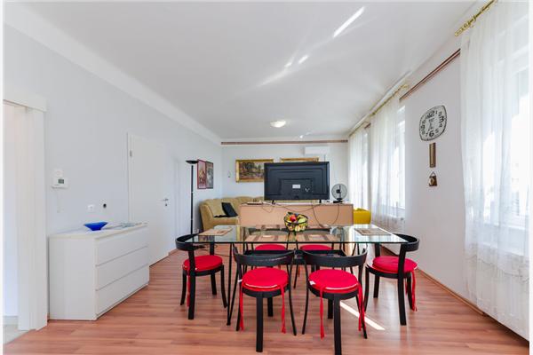 Apartment A1, for 5 persons