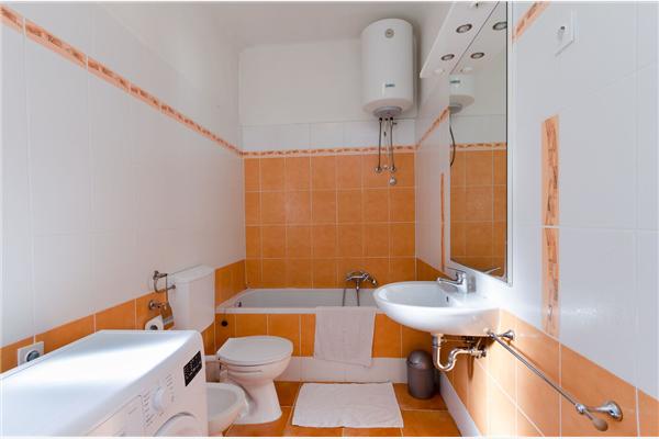 Apartment A2, for 5 persons