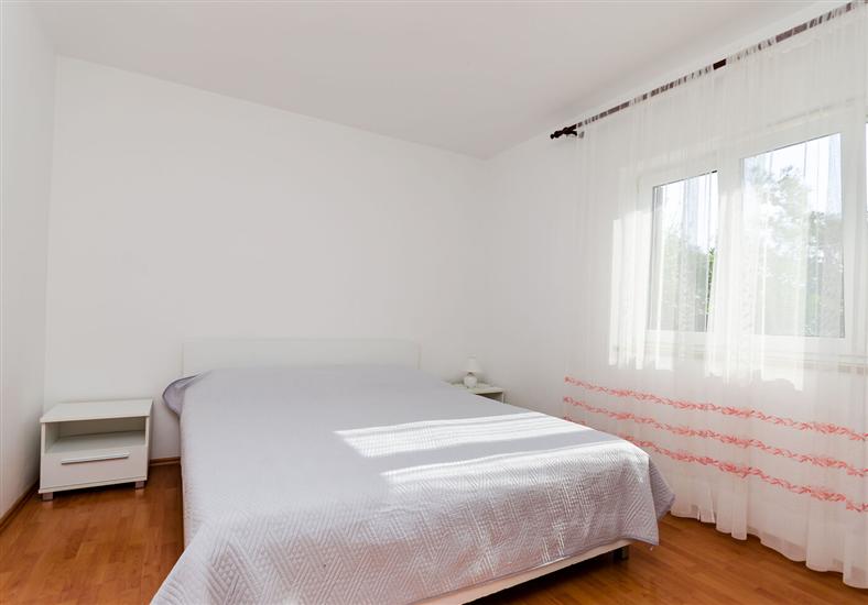 Apartment A1, for 6 persons