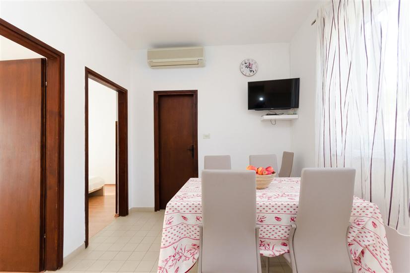 Apartment A2, for 4 persons