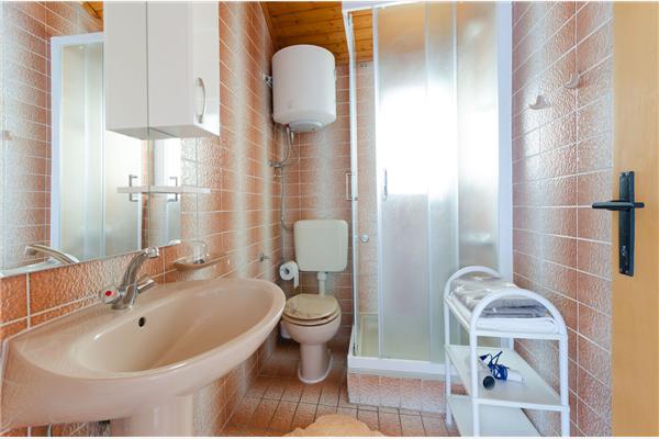 Apartment A1, for 5 persons