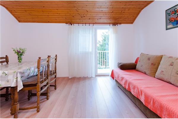 Apartment A1, for 5 persons