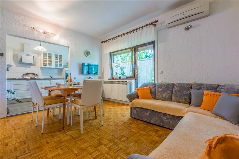 Apartment A1, for 6 persons