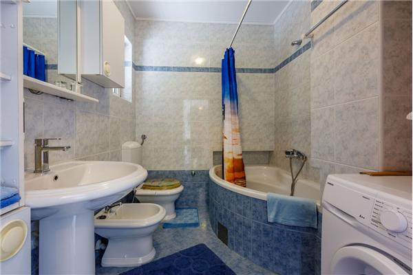 Apartman A2, na 6 osebe