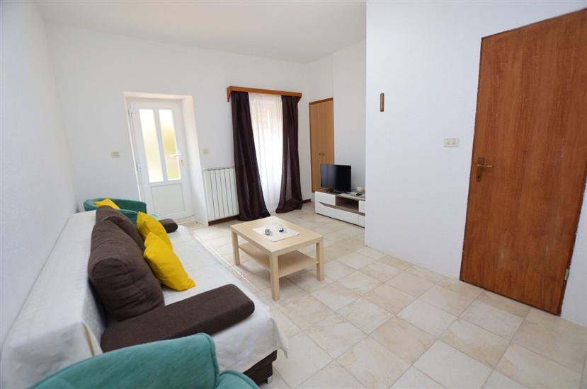 Apartment A1, for 8 persons