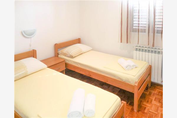 Apartment A1, for 6 persons