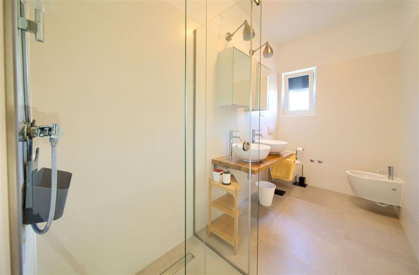 House K1, for 8 persons