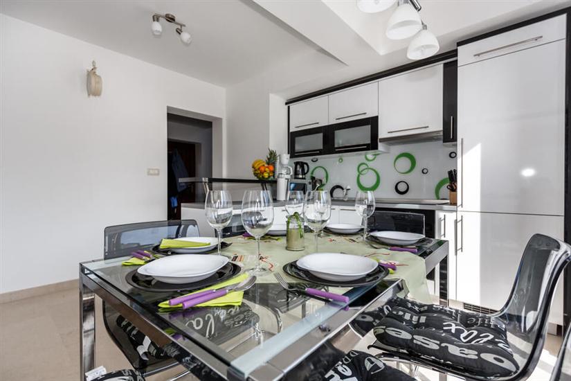 House K1, for 8 persons