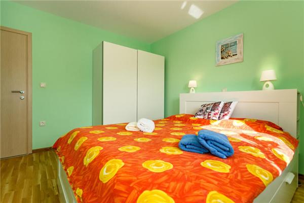 House K1, for 8 persons