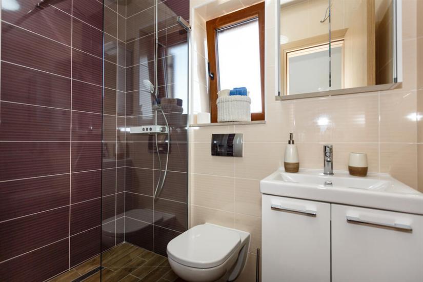 House K1, for 8 persons