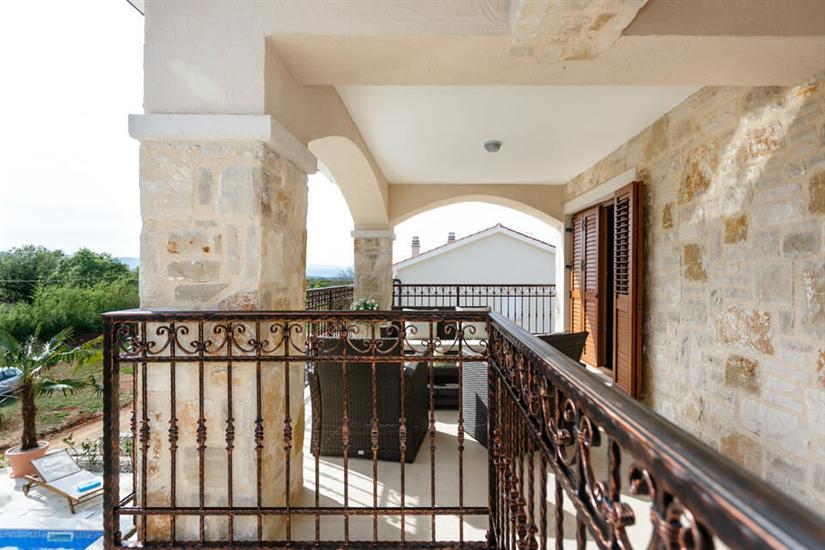 House K1, for 8 persons