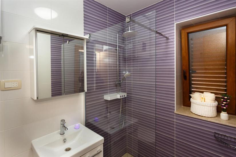 House K1, for 8 persons