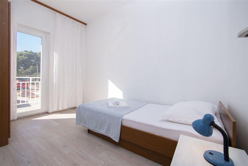 Apartment A1, for 5 persons