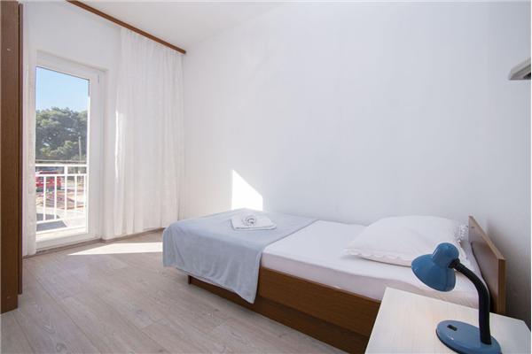 Apartment A1, for 5 persons