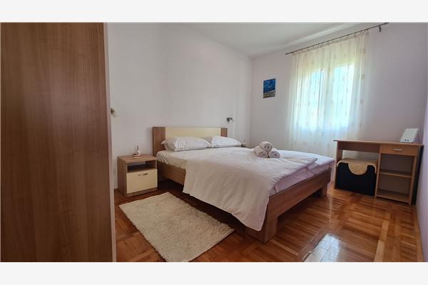Apartment A1, for 3 persons