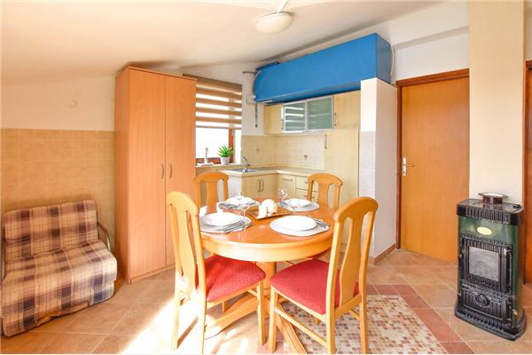 House K1, for 8 persons