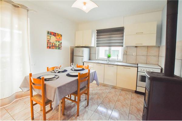 House K1, for 8 persons