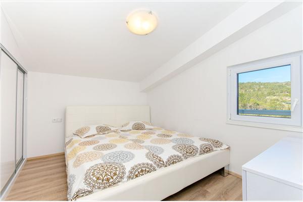 Apartment A6, for 6 persons