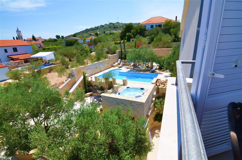 Apartment A4, for 4 persons