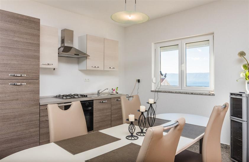 Apartment A1, for 5 persons