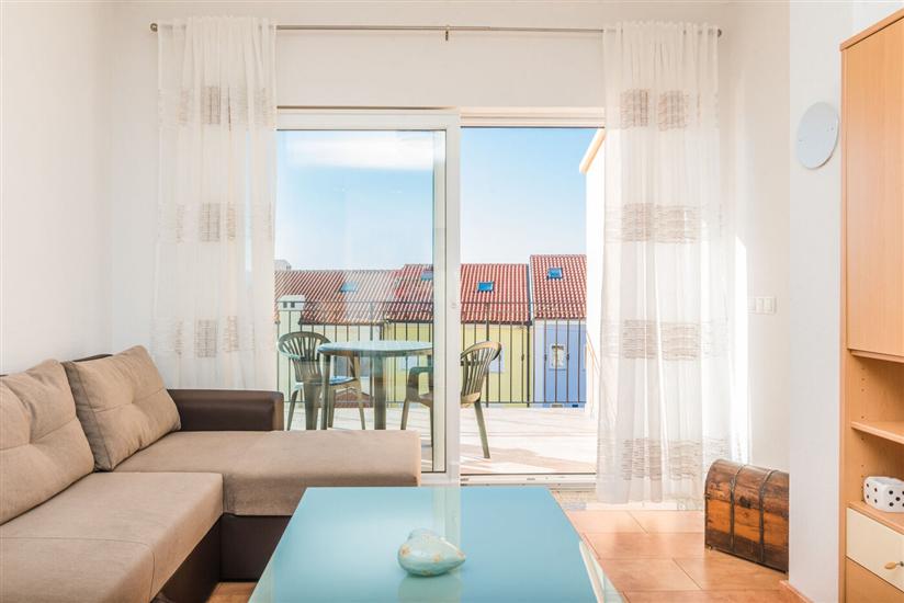 Apartment A2, for 7 persons