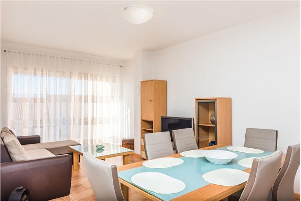 Apartment A2, for 7 persons