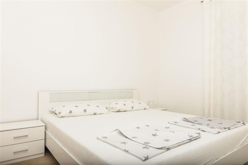 Apartment A2, for 7 persons