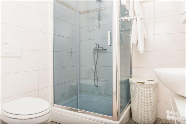 Apartment A2, for 7 persons