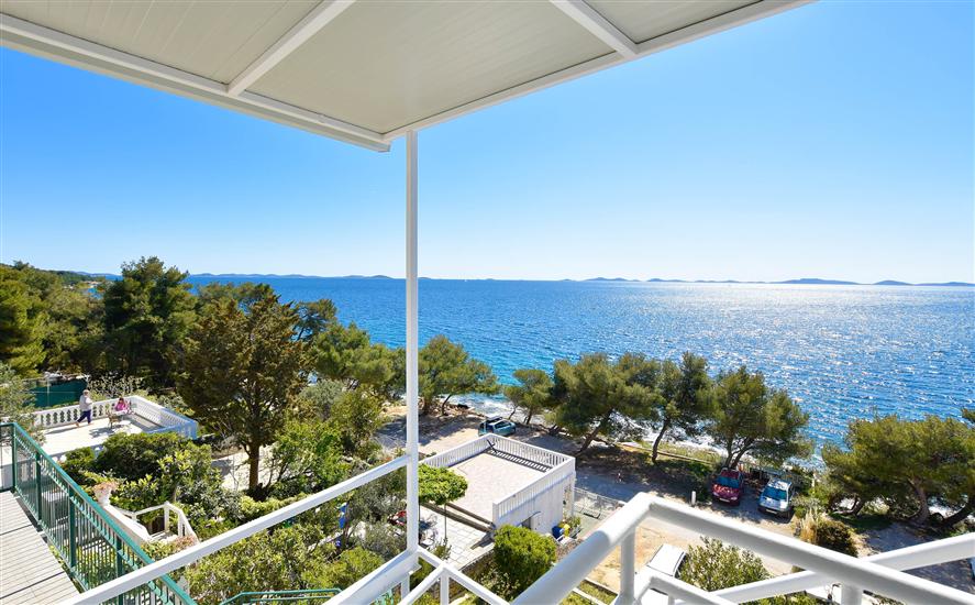 Апартаменты Mario Coastal Home