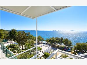 Apartmaji Mario Coastal Home Murter - otok Murter, Kvadratura 30,00 m2, Oddaljenost od morja 15 m