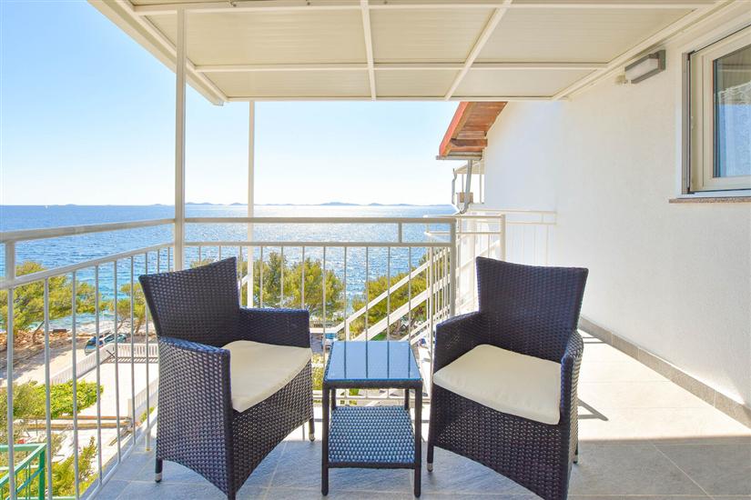Апартаменты Mario Coastal Home