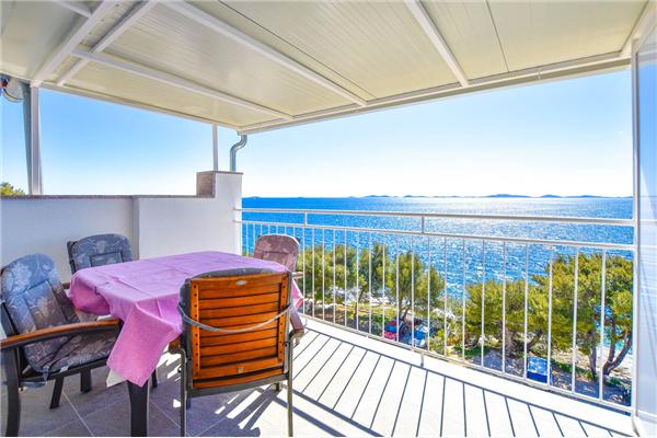 Apartment A1, for 4 persons