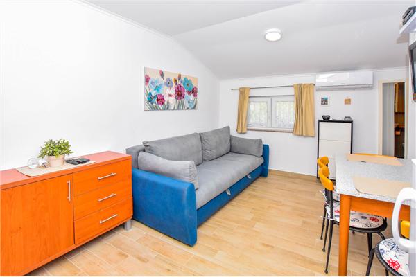 Apartment A2, for 4 persons