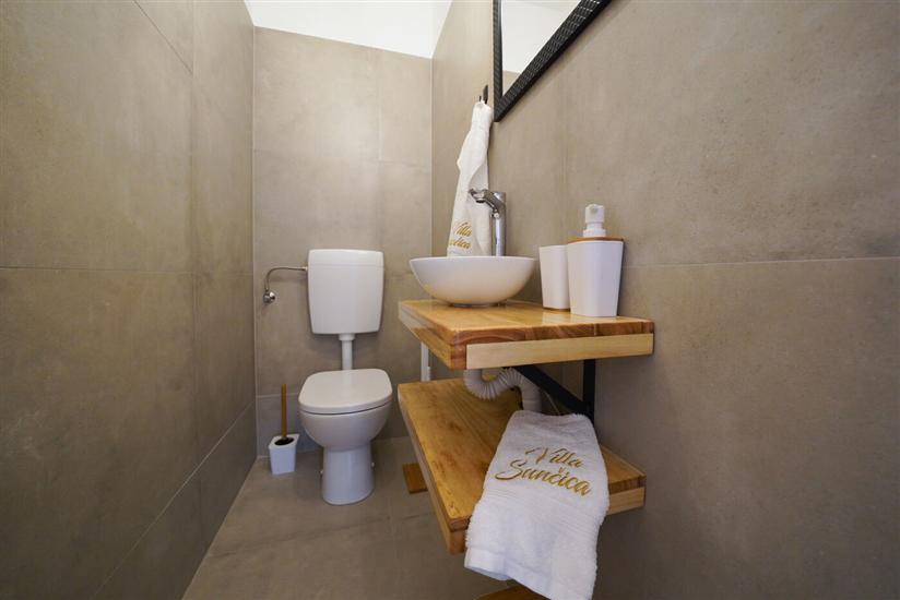 House K1, for 8 persons