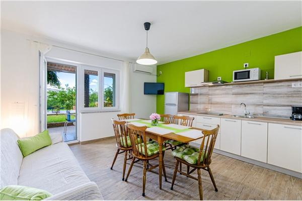 Apartment A1, for 4 persons