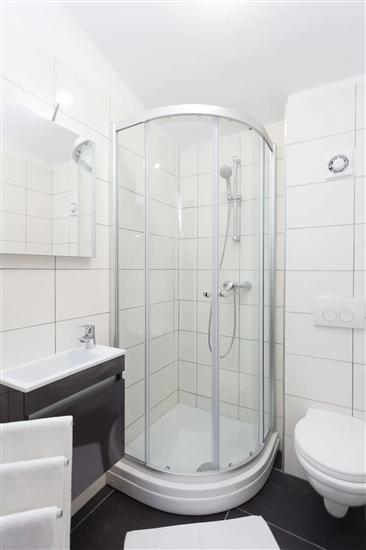 House K1, for 14 persons