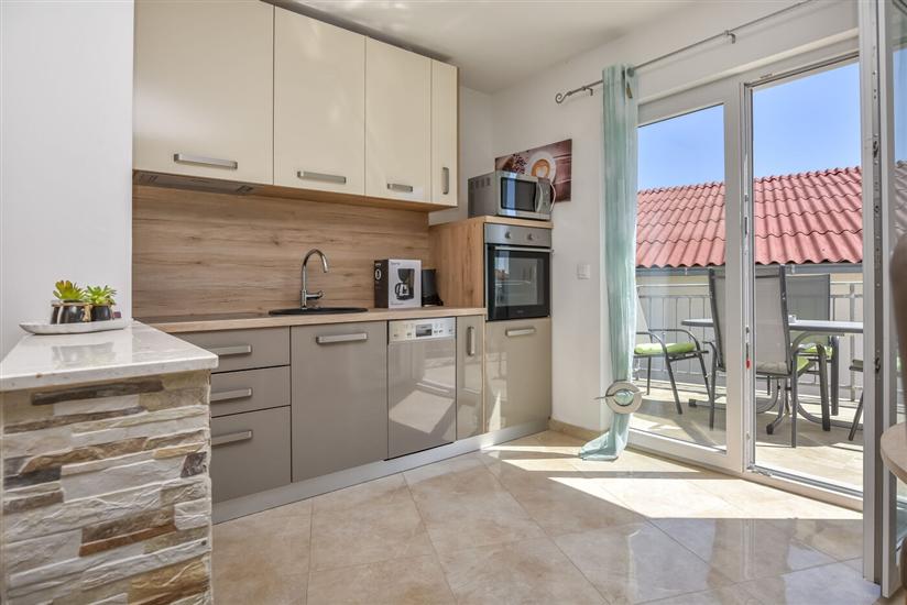Apartment A1, for 5 persons
