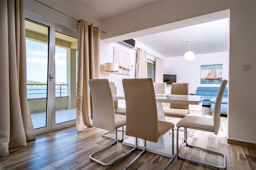 Apartment A2, for 4 persons